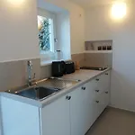 Flori Appartement *