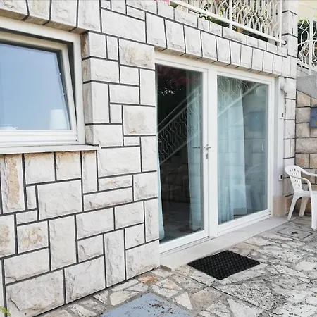 Flori Apartma