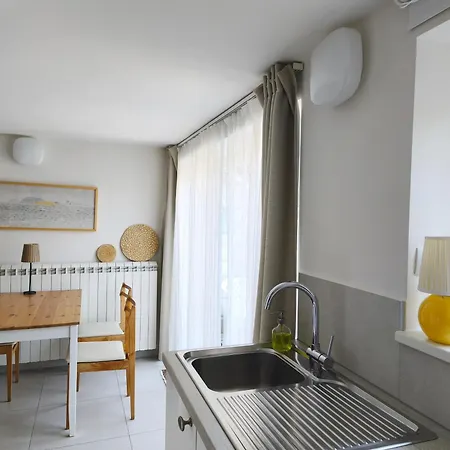 Flori Apartment Koper